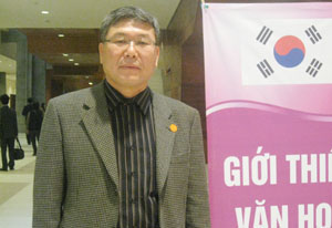 Tôi yêu Việt Nam nên giới thiệu văn hóa Việt Nam đến với người Hàn